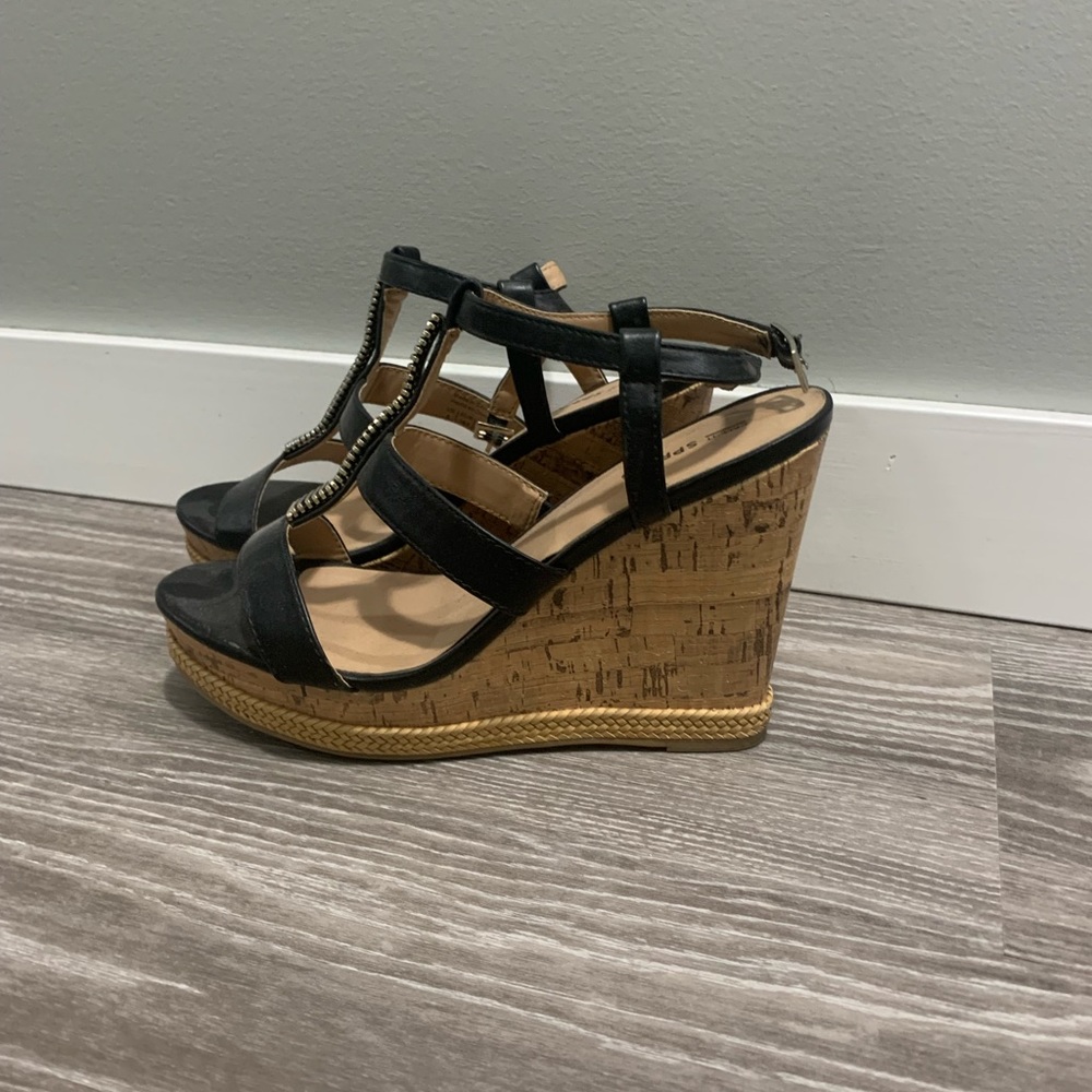 Spring Sandal Wedges - Picture 2 of 3